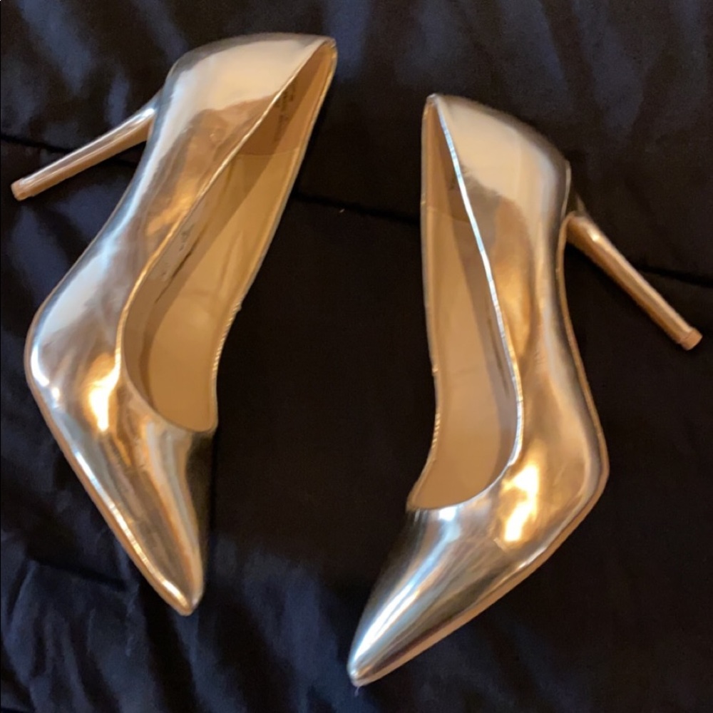 Good stiletto pumps size 8